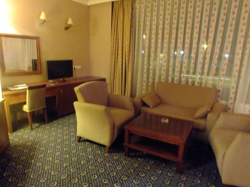 Kndf Marine Hotel Isztambul Kültér fotó
